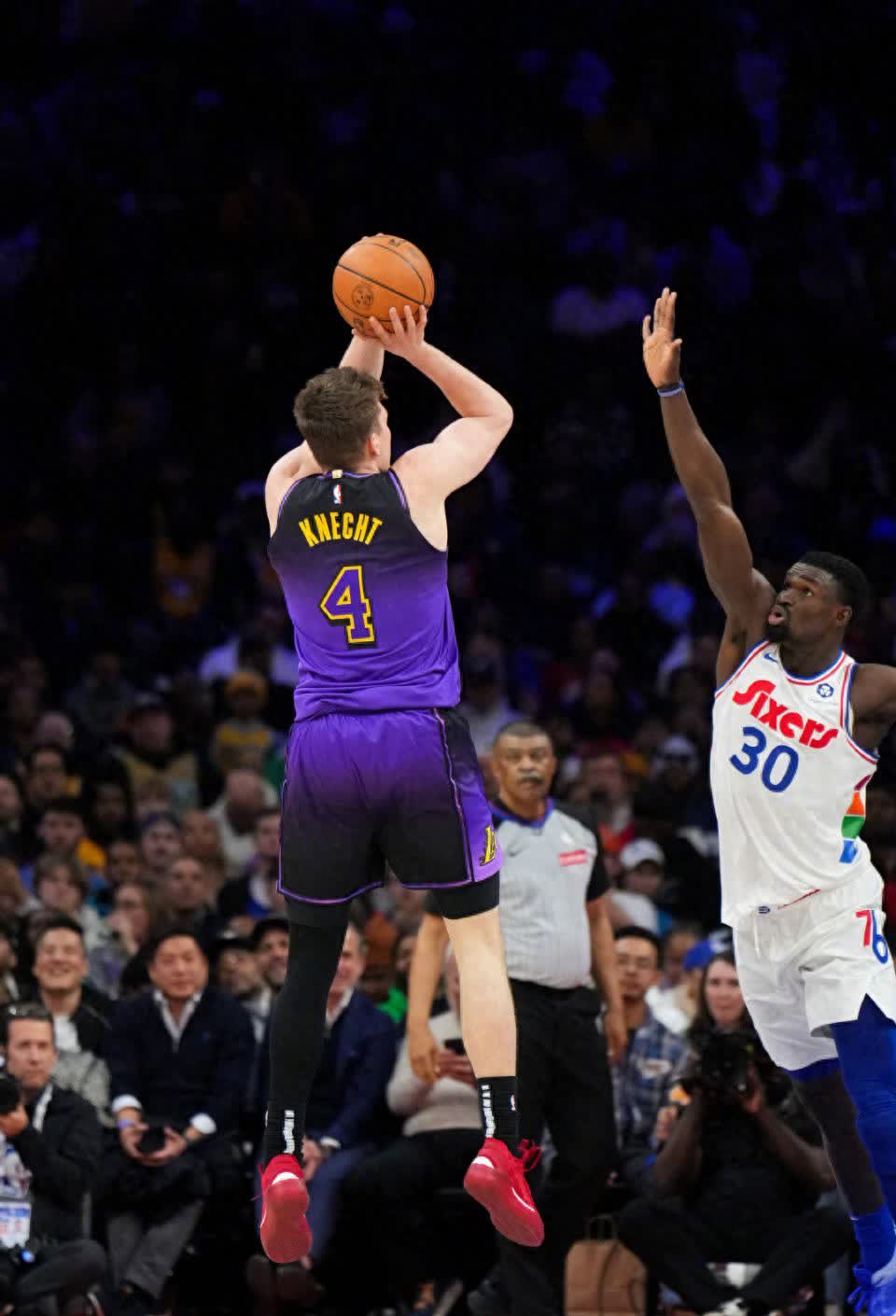 关于NBA东部豪强赢得背靠背比赛，势不可挡的信息