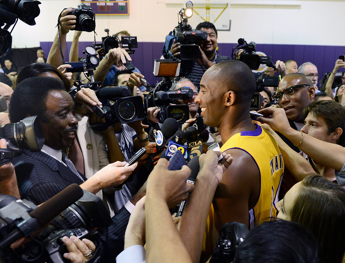 开云体育官网入口网页-关于NBA热身赛集结豪强，热血沸腾的信息
