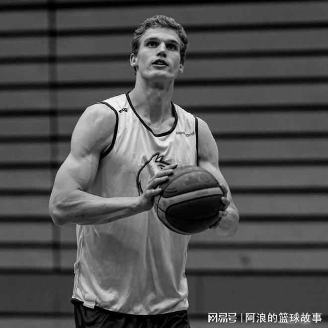 开云官网体育-瑞典前锋突破自身记录打破队内得分纪录